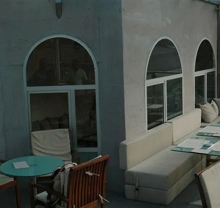 Hotel Alvin 3*